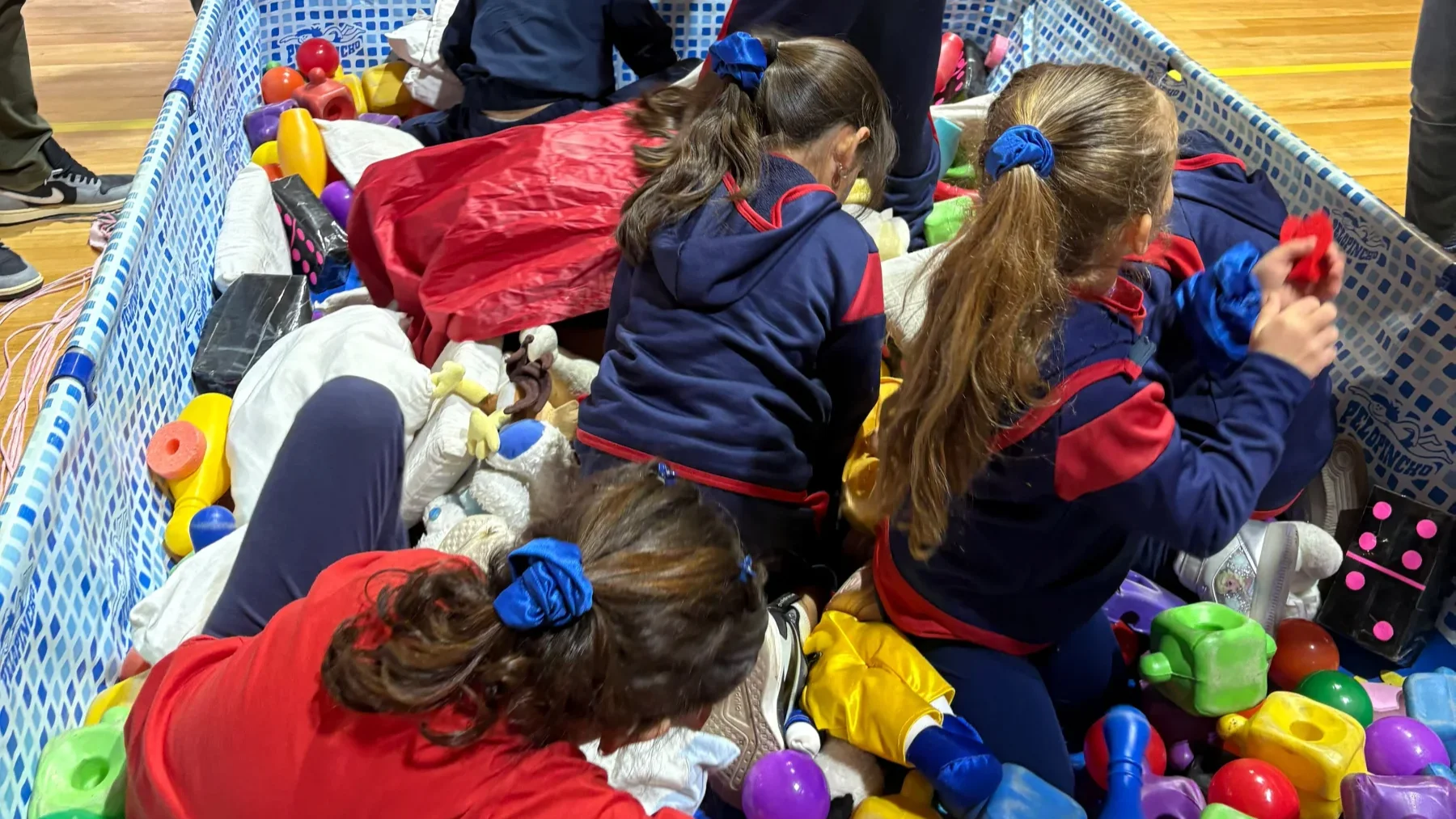 Jornada Recreativa: Azul vs. Rojo, una mañana para compartir en familia