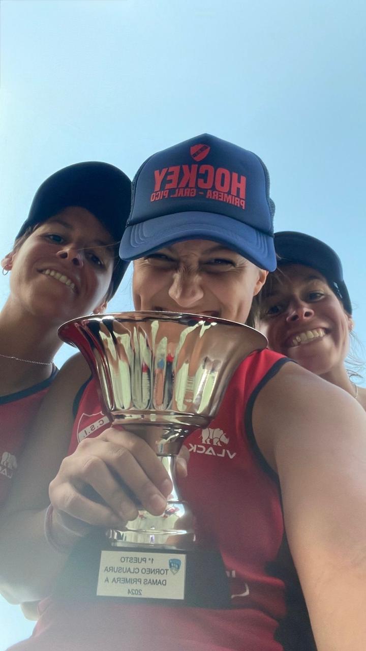 Día del Profesor y la Profesora de Educación Física: Yanina y Liz, una vida dedicada a hockey